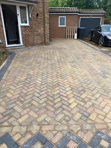 DW Drives & Patios | Driveway Pavers Southgate — Customer photo