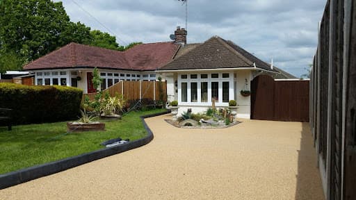 Sussex Resin driveways — Customer photo
