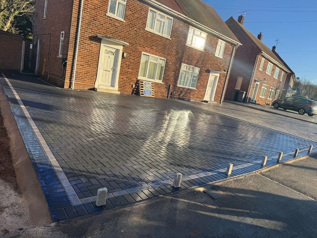 Brooklands Drives & Patios