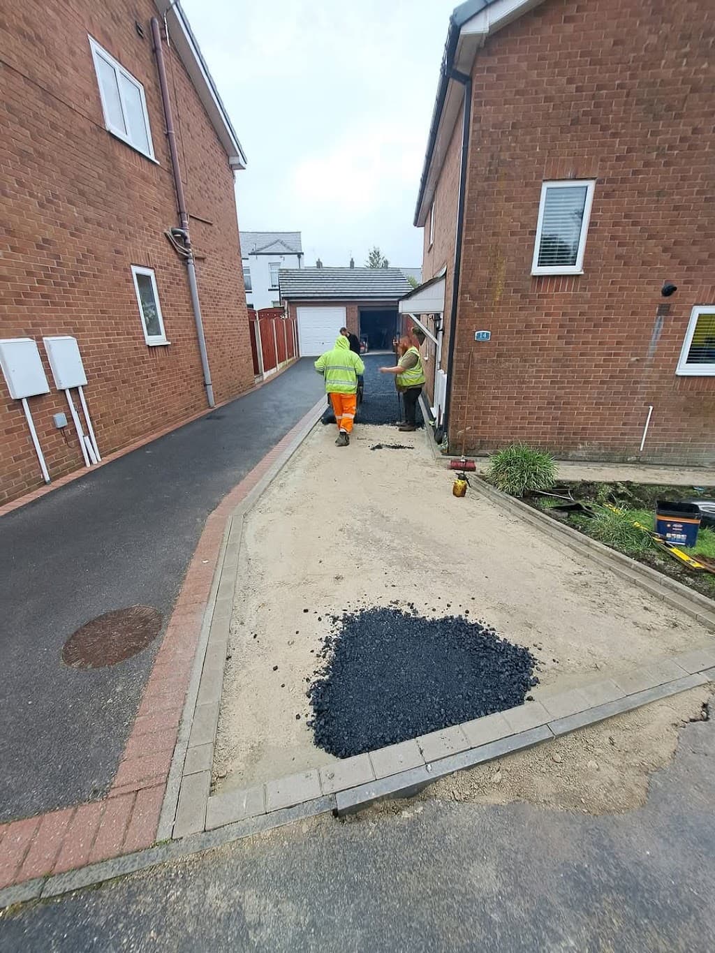 BRIT SURFACING TARMAC & RESIN DRIVEWAYS MANCHESTER
