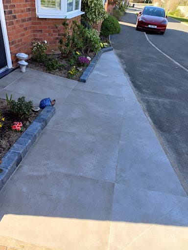 Unique drives and roofing - Block Paving | Driveways | Roofing Oxford, Oxfordshire — Customer photo
